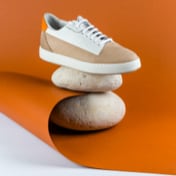 Sneaker Thumbnail 3